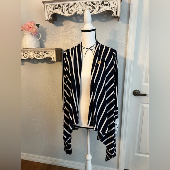 Entro Cardigan - Picture 4 of 5